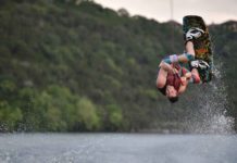 Top-Four-Best-Watersports-to-Try-Around-the-World-on-SuccesStuff