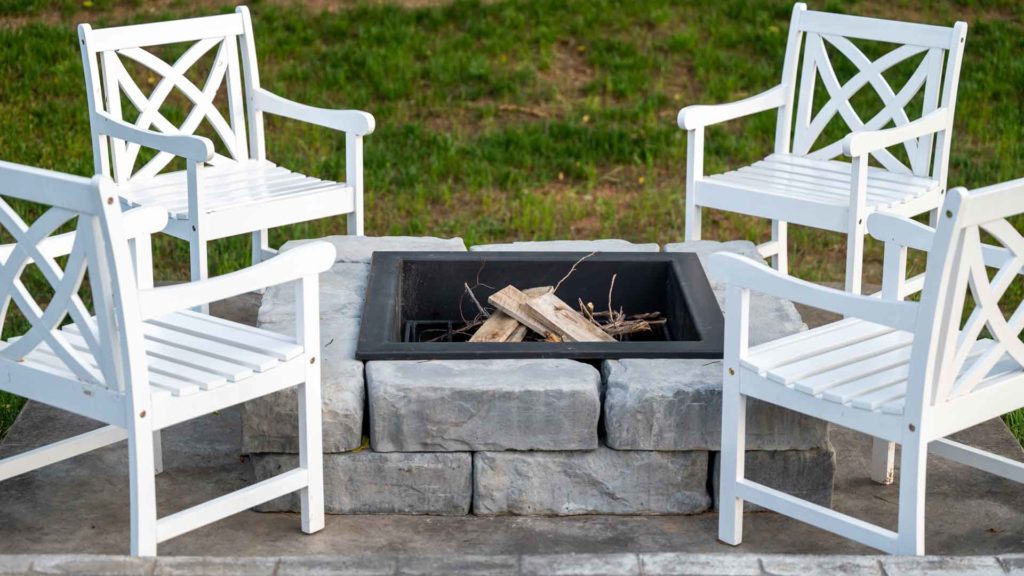 Introducing-the-Ecosmart-Modern-Outdoor-Fire-Table-On-SuccesStuff